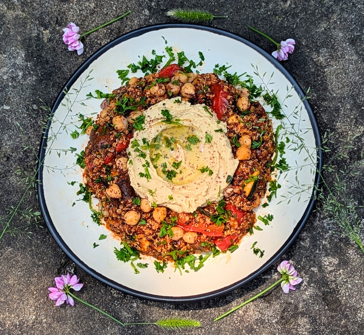 Hummus Quinoa Bowl